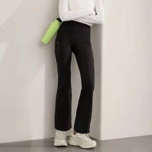 ATHLETA S Rainier Bootcut Pant Black Gym Yoga Pilates Flare Running Hiking